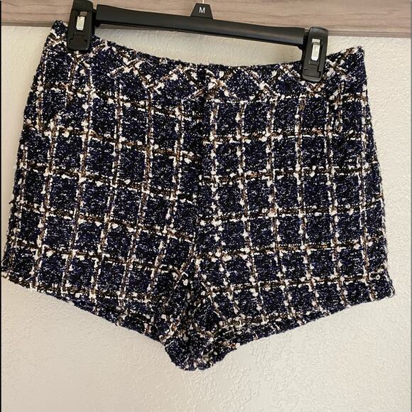 Umgee High waisted Tweed Boucle Shorts small - Picture 1 of 4